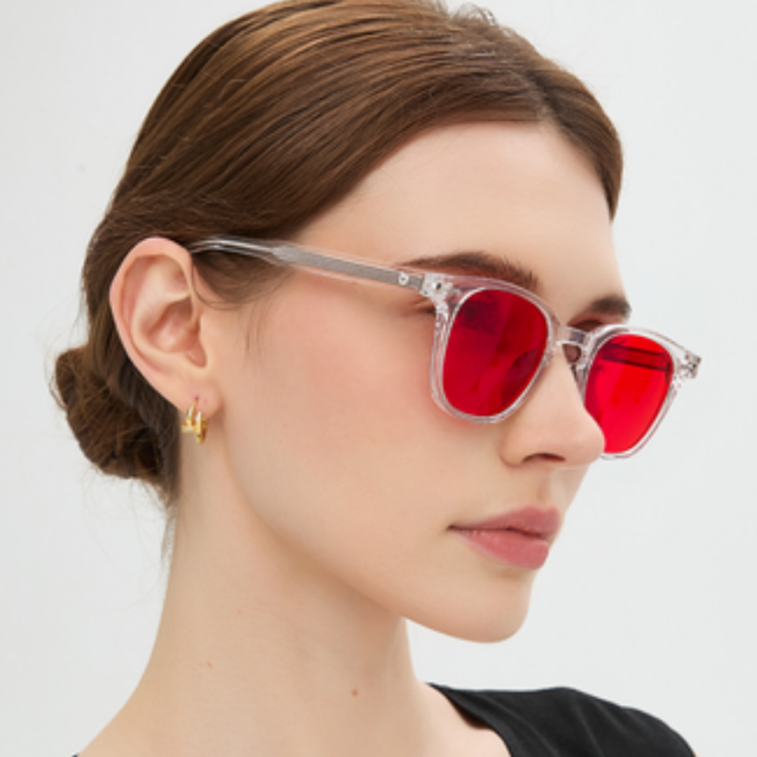 Porträt mit Da Vinci Crystal Brille, rote Gläser